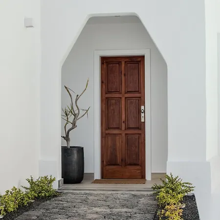 Lore By Villalize Teguise (Lanzarote)