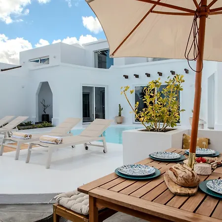Lore By Villalize Villa