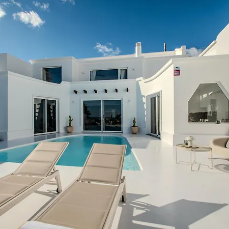 Lore By Villalize * Teguise (Lanzarote)